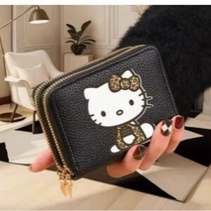 Hello Kitty in Leopard Outfit Black Wallet
